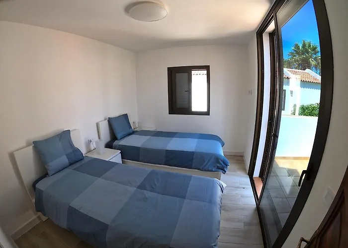 Daire Parque Santiago I - 2 Bedroom - 1 Bathroom - Open Plan Living - Kitchen Area - Extra Large Balcony - First Floor *